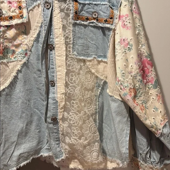 POL lace and floral denim shacket- size M - Picture 6 of 7